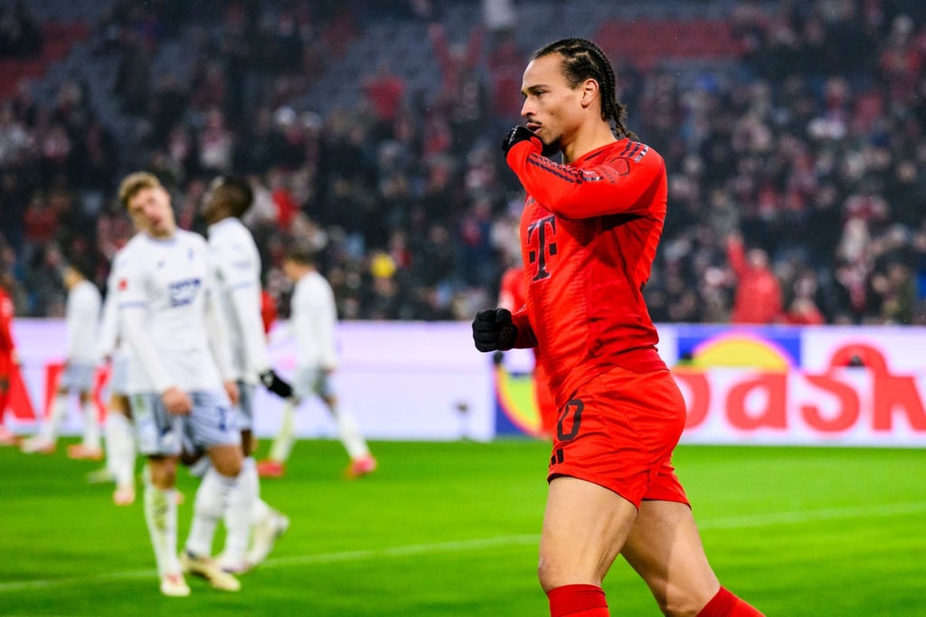 Leroy Sane jubelt nach seinem Treffer zum 4:0.