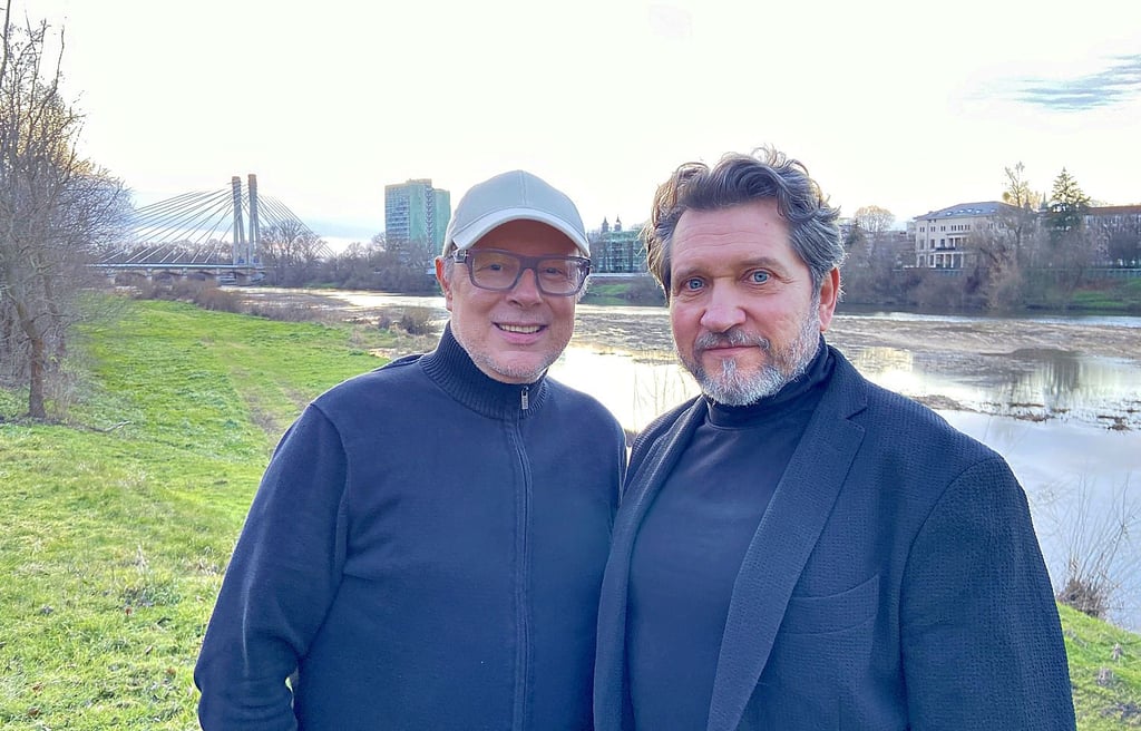 Dirk Wellborn (links) und Sven Kordaß haben das Musikprojekt „Sons of Editha“ gegründet.