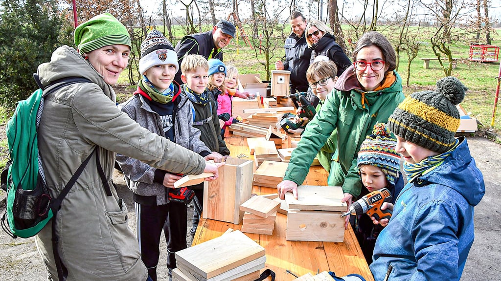 Der Naturcampingplatz an der Badekuhle in Wassensdorf ist auch 2025 wieder mehrmals ein Veranstaltungsort. „Rund um die Bienen“ lautet das Motto des Aktionstages am Sonnabend, 24. Mai, um 16 Uhr. Es wird wieder viele Aktionen für Kinder und Erwachsene geben.