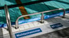 In einer Schwimmhalle in Strausberg gab es einen Chlorgas-Unfall. (Symbolbild)