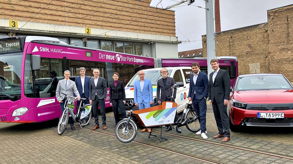 Ein Modellprojekt, viele Mitstreiter: Nach drei Jahren „StadtLand+“ können ÖPNV-Nutzer in Halle flexibler unterwegs sein.