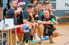 Burgenland-Coach Fabian Kunze (vorn rechts), hier im Gespräch mit seinem Co-Trainer Stephan Fichtner, muss auch in der  Heimpartie gegen den TSV Altenholz auf einige Leistungsträger verzichten.