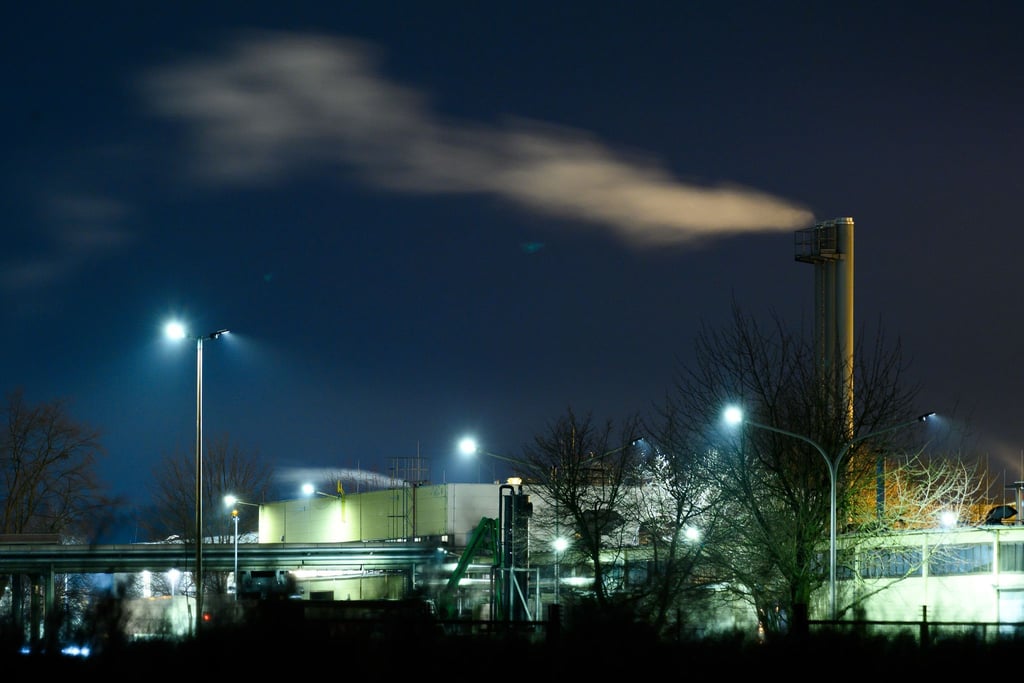Die Industrie in Niedersachsen leidet weiter unter der schwachen Konjunktur. (Archivfoto)
