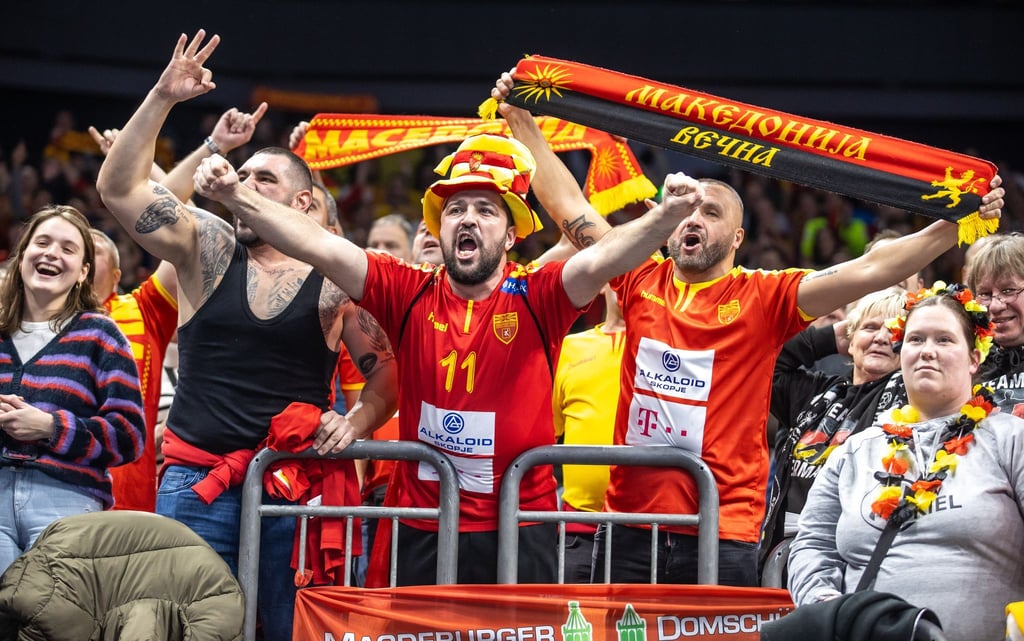 Der Handball-Weltverband hat das Fehlverhalten von Fans aus Nordmazedonien bei der WM bestraft.