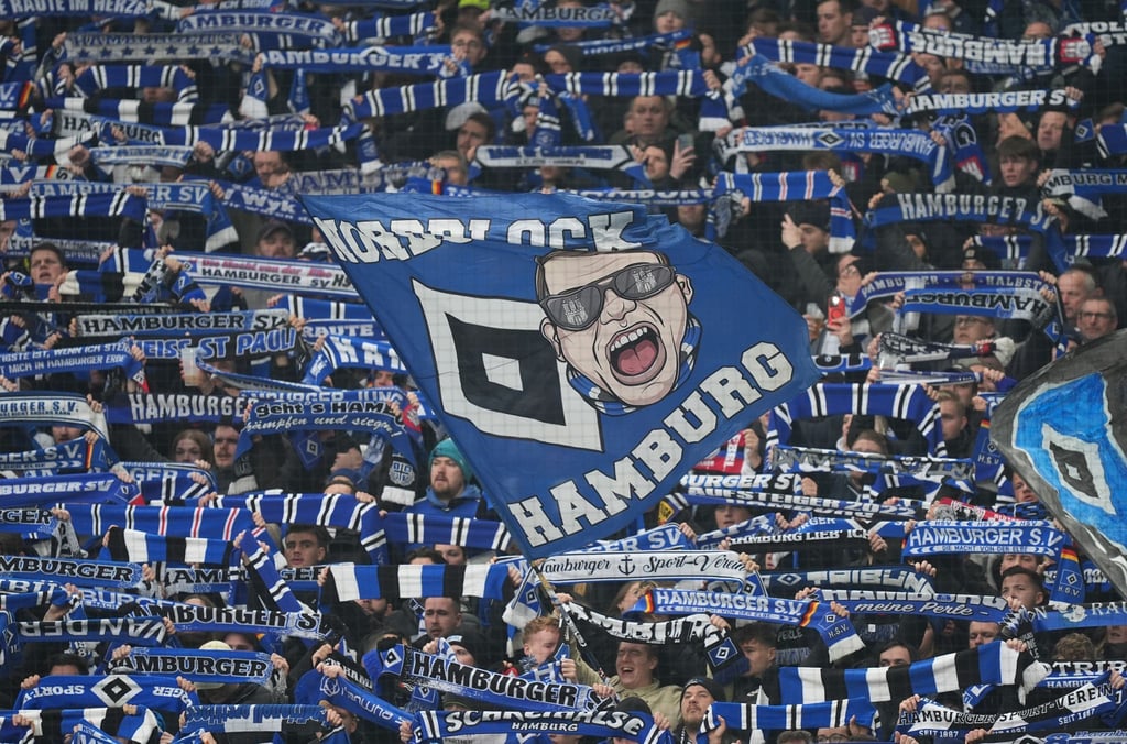 Auch die HSV-Fans müssen sich etwas länger gedulden.