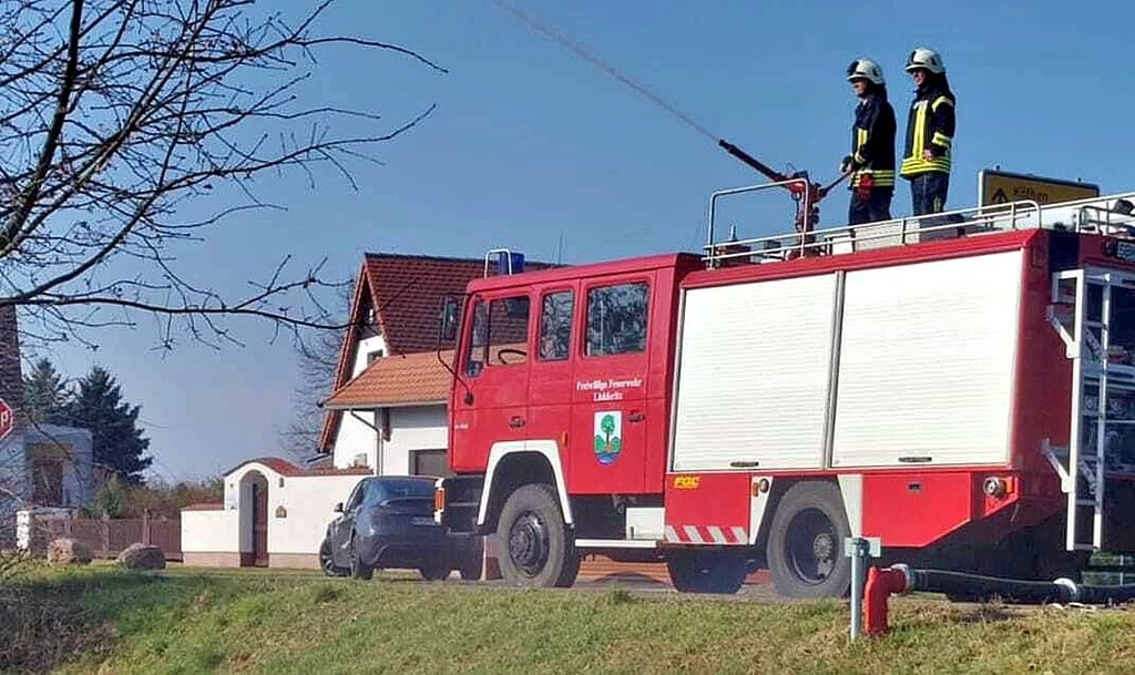 Alle Jahre wieder testen die Kameraden der Freiwilligen Feuerwehr Lödderitz die Leisungsfähigkeit der Löschbrunnen.