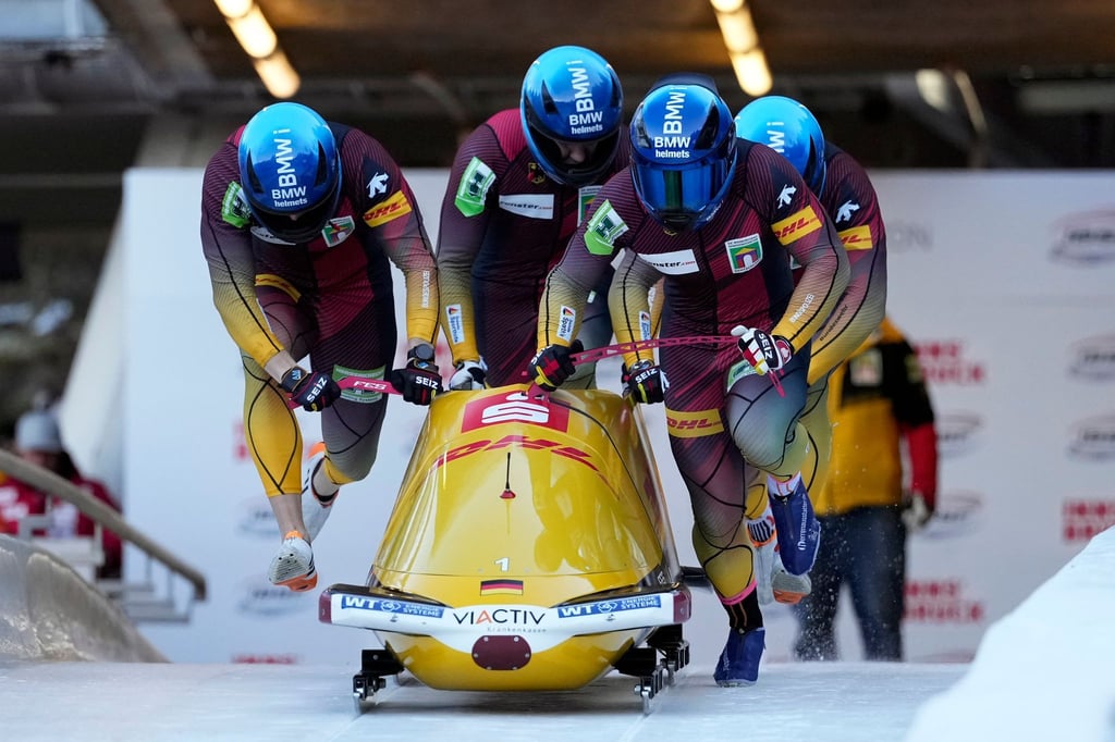 Francesco Friedrich, Matthias Sommer, Alexander Schueller und Felix Straub starten beim Weltcup in Innsbruck ins Viererbob-Rennnen.