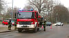 Zur technischen Hilfeleistung rückte die Feuerwehr an den Westwall, Ecke Stadtseeallee aus.