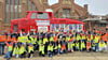 Knapp 60 Schüler der vierten Klassen der Ganztagsgrundschule Goethestraße in Stendal durften die von ihnen gestalteten Bilder auf der Werklok bei Alstom besichtigen und sogar damit fahren. 