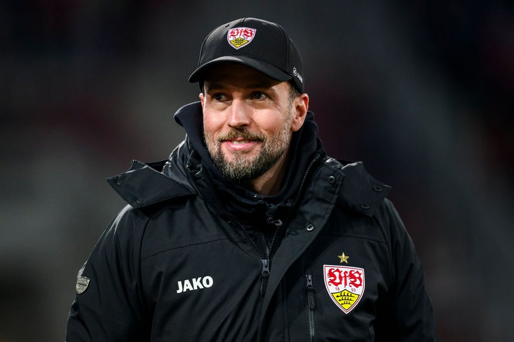 VfB-Trainer Sebastian Hoeneß warnt vor der Konterstärke von Bratislava.