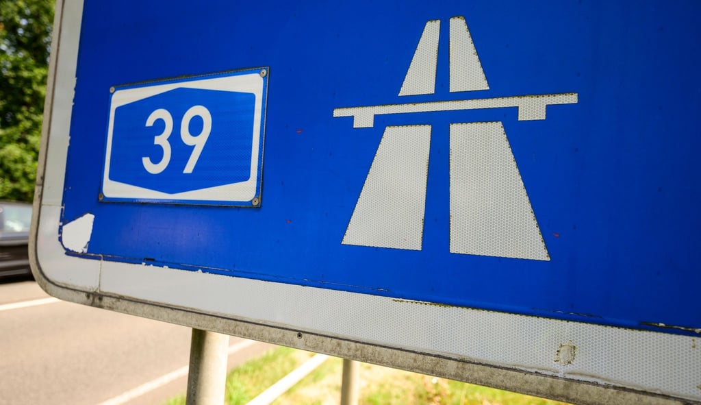 Trotz Kritik gehen die Planungen für den A39-Lückenschluss weiter. (Archivbild)
