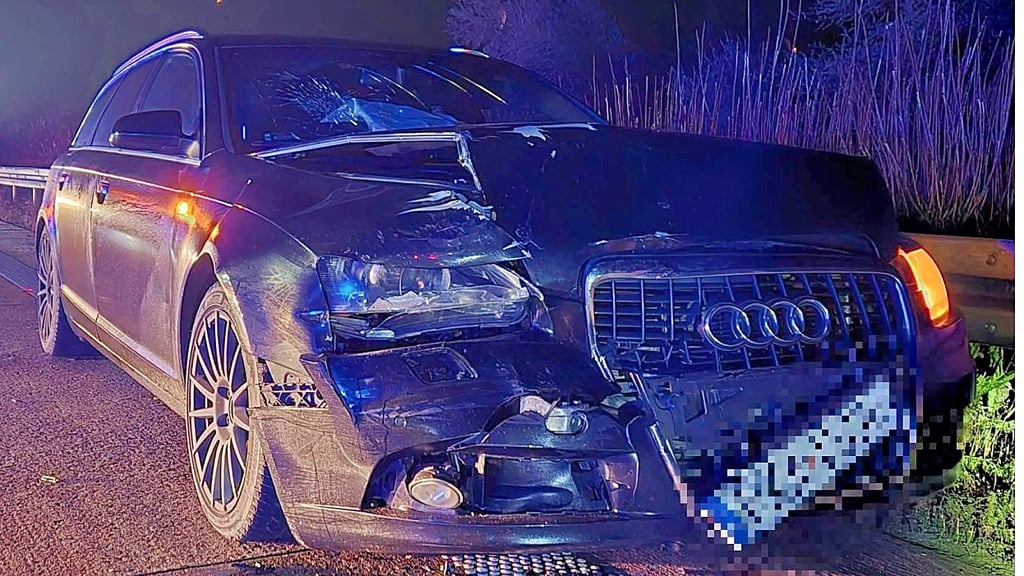 Alle drei am Unfall auf der A2 bei Uhrsleben beteiligten Pkw wurden stark beschädigt.