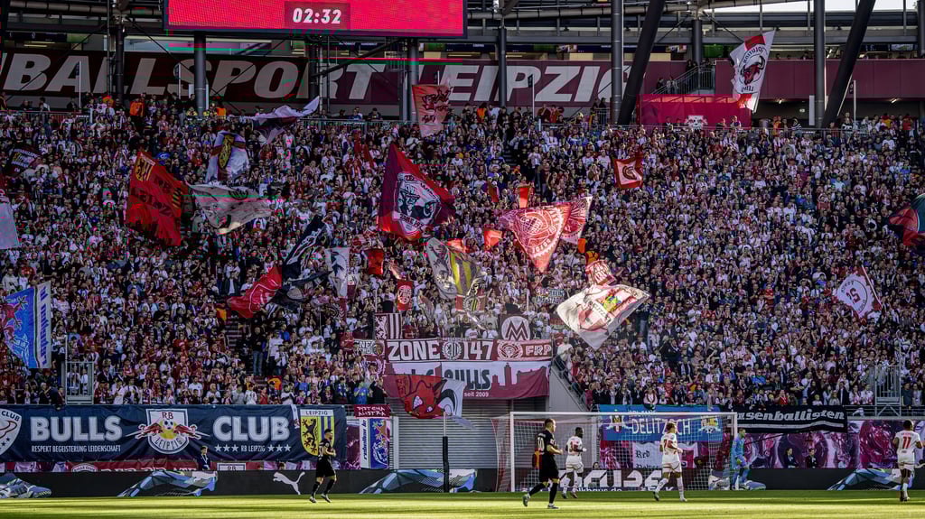 Volles Stadion bei RB Leipzig.