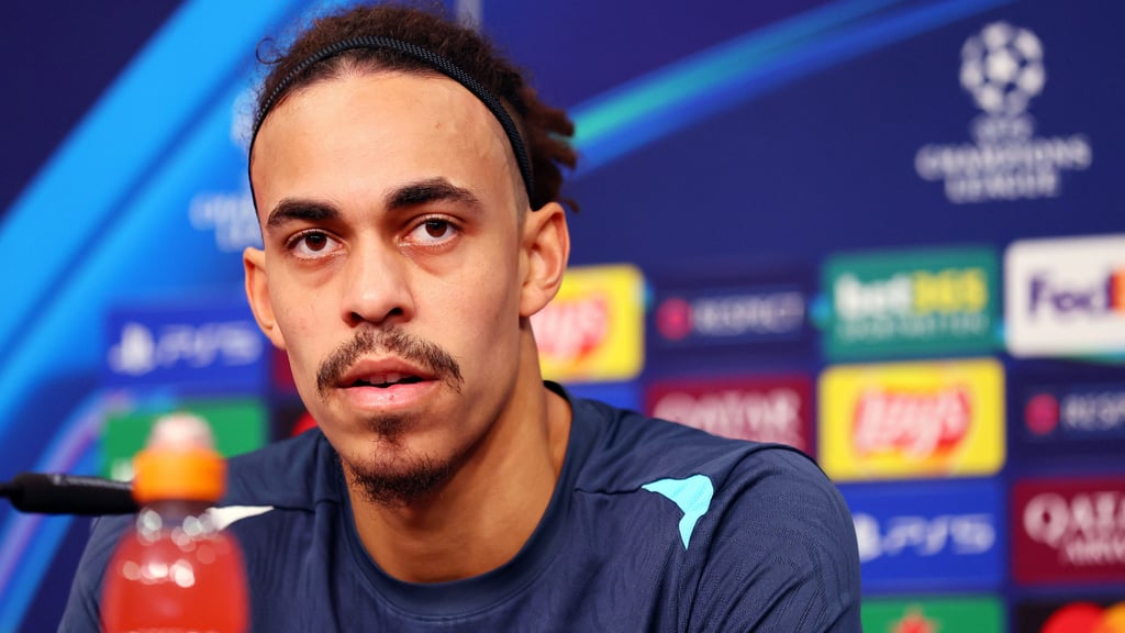 Yussuf Poulsen fordert eine Reaktion bei RB Leipzig.