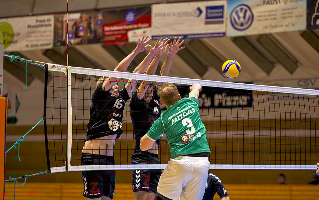 Der Block vom MTV Wittenberg wird oft vom Spitzenreiter oft bezwungen. 