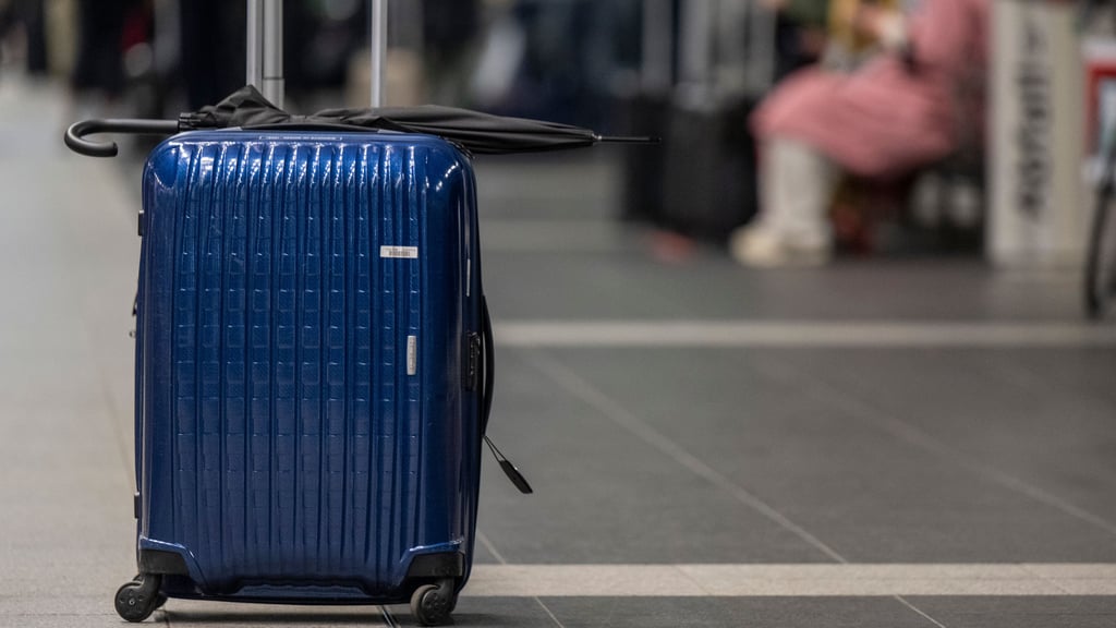 In Halle sorgten alleinstehende Koffer am Bahnhof für einen Polizeieinsatz.