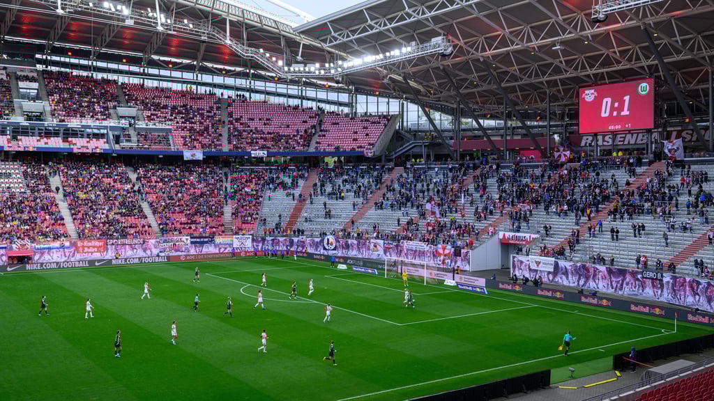 Die Frauen von RB Leipzig spielten bislang einmal im großen Stadion. 2029 soll hier die Frauen-EM stattfinden.