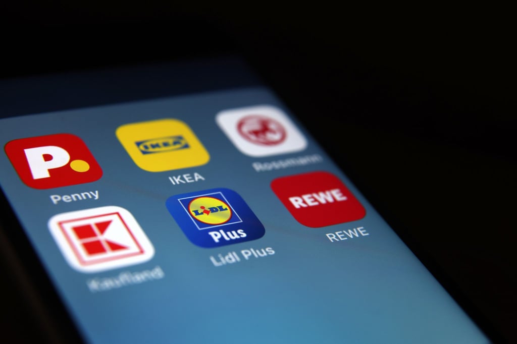 Die Händler bieten Kunden verschiedene Vorteile erst an, wenn die sich in ihren Apps registrieren.