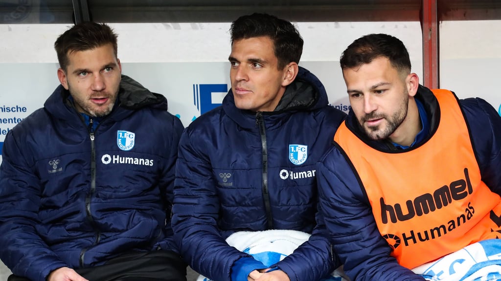 Robert Leipertz, Tobias Müller und Aleksa Marusic (v.l.) vom 1. FC Magdeburg: Ab in den Dschungel?