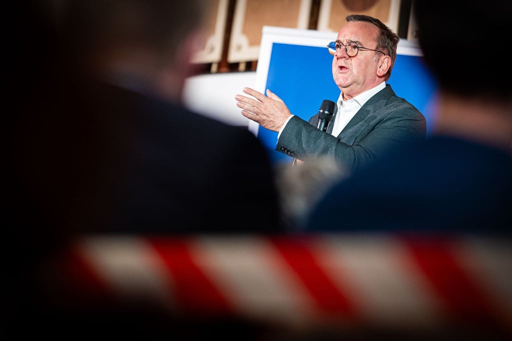 Verteidigungsminister Boris Pistorius (SPD) kritisiert CDU-Chef Friedrich Merz.