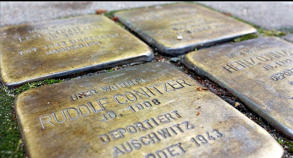 Ab 2026 sollen die ersten Stolpersteine auch in Genthin verlegt werden.