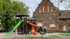 Der Spielplatz Klosterberg ist der älteste in Tangermünde und zugleich der, der die meisten Familien anlockt.