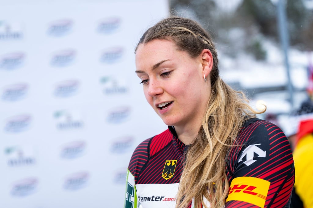 Die gesundheitlich angeschlagene Weltmeisterin Laura Nolte kam im Monobob-Rennen in St. Moritz auf Platz drei