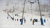 Auf eine derart geschlossene Schneedecke hoffen Liftbetreiber im Harz für die Zeugnisferien. (Archivbild)