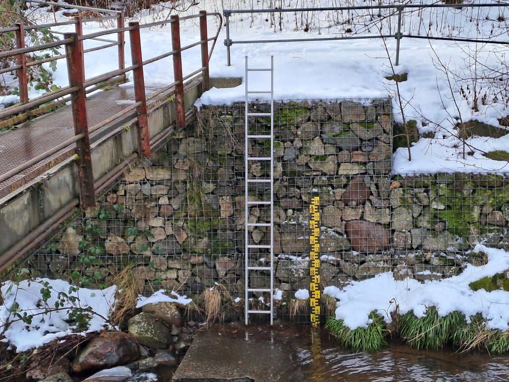 Der Landesbetrieb für Hochwasserschutz und Wasserwirtschaft Sachsen-Anhalt hat in Elend einen neuen Hochwasserpegel in Betrieb genommen.