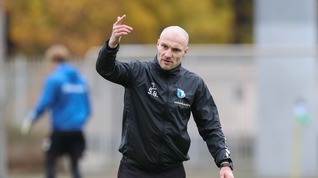 Silvio Bankert ist Co-Trainer beim 1. FC Magdeburg, darf aber nun selber Profimannschaften trainieren.