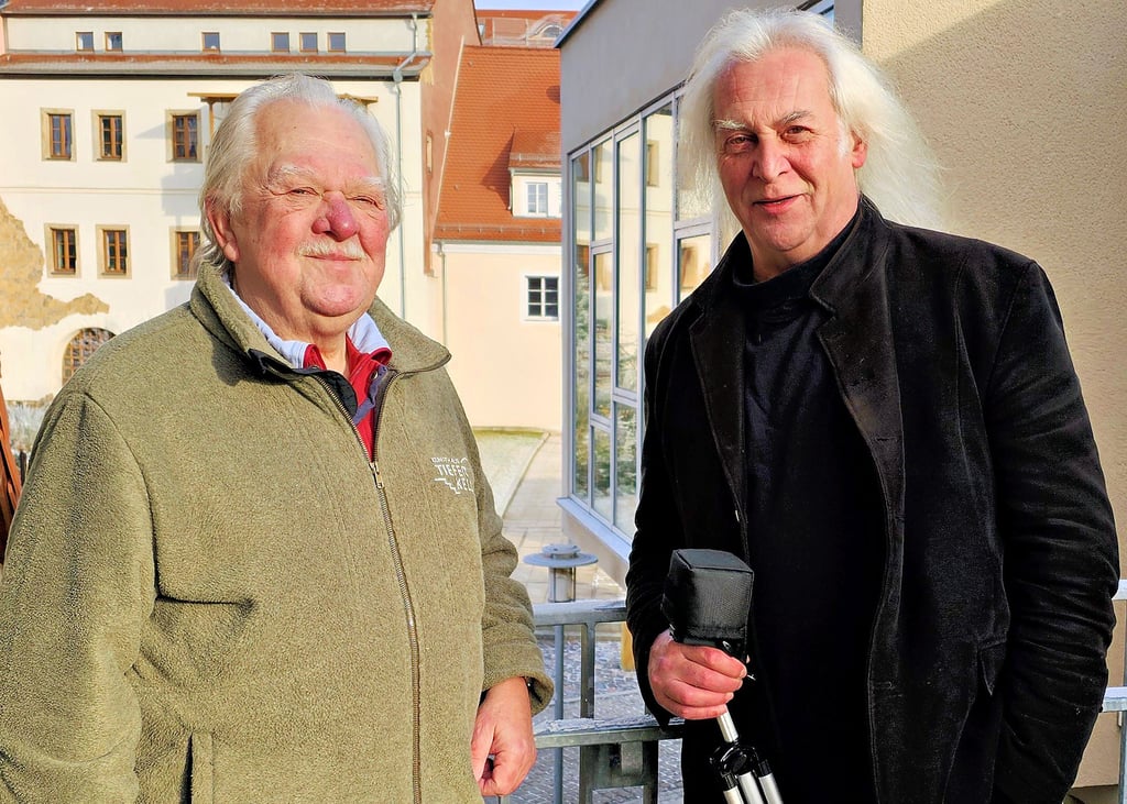 Die Domgalerie schließt, ein Künstler kommt. Wo Holger Leidel bisher Ausstellungen unterschiedlichster Künstler gezeigt hat, wird künftig das Atelier von Frank Hauptvogel sein.