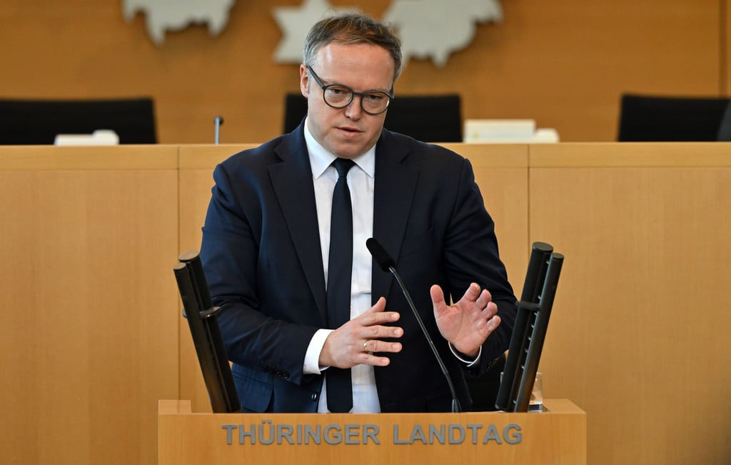 Thüringens Ministerpräsident Mario Voigt (CDU) sagte beim Gedenken an die Opfer des Nationalsozialismus im Landtag, dass Gedenken nicht nur Rückschau sei.