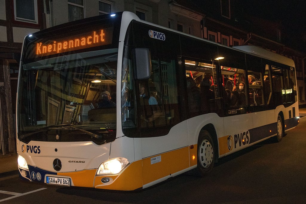 Der Partybus des PVGS chauffierte die Gäste kostenlos von Konzert zu Konzert.
