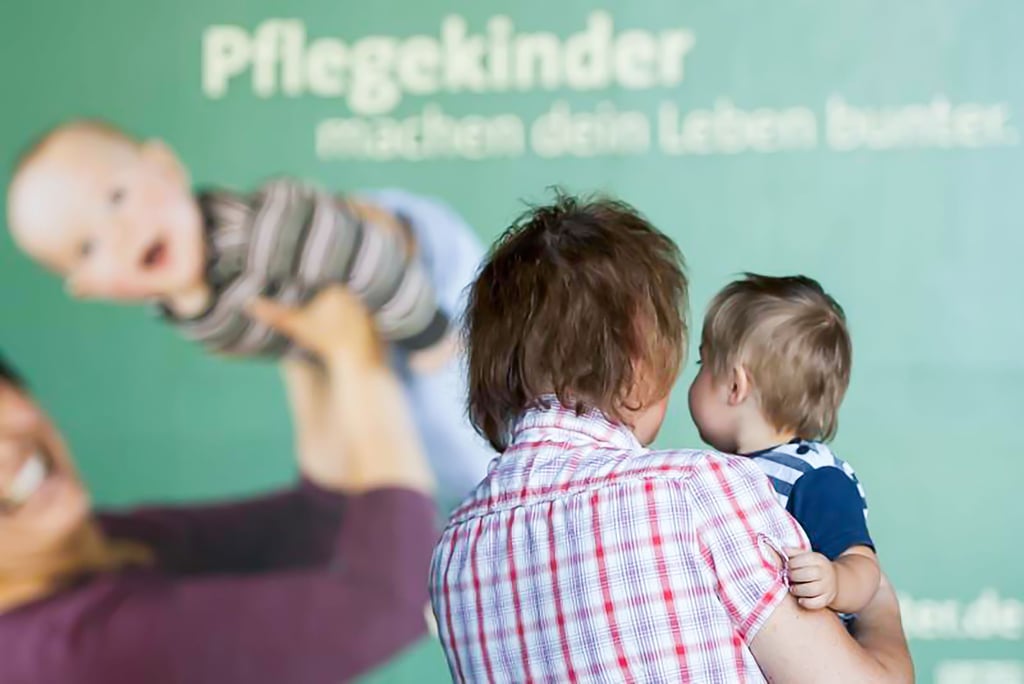 «Pflegekinder machen dein Leben bunter»: Auch in Sachsen-Anhalt werden vielerorts Pflegekinder gesucht.