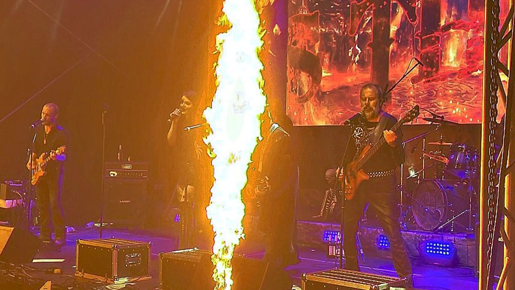 „Hel’s Throne“spielt am ersten Tag den finalen Act.