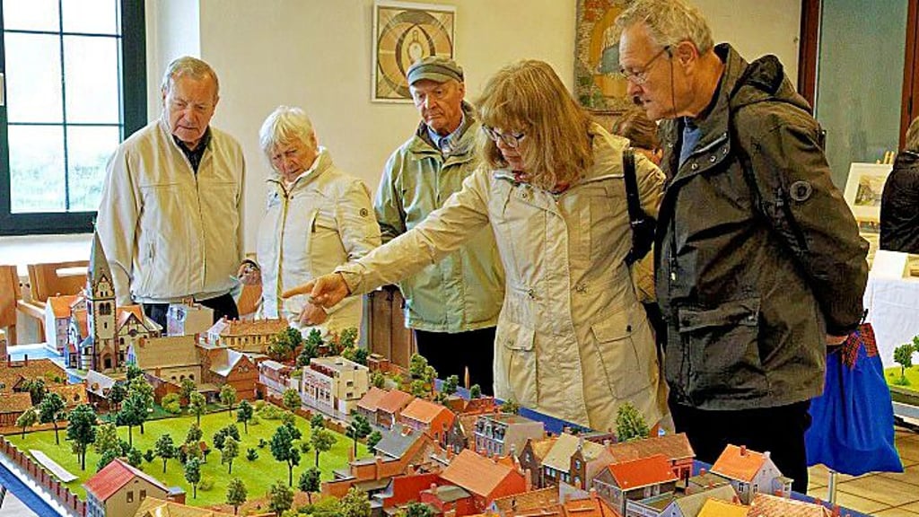 Das Modell der Ziebigker Kirche