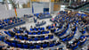 Friedrich Merz, CDU-Parteivorsitzeder, spricht im Bundestag. 