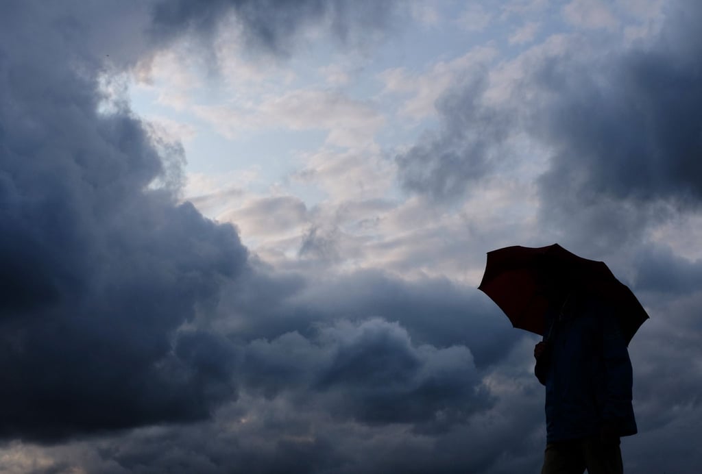 Im Norden Deutschlands sind Regen und Wolken angekündigt bei Höchsttemperaturen von 8 Grad. (Archivbild)
