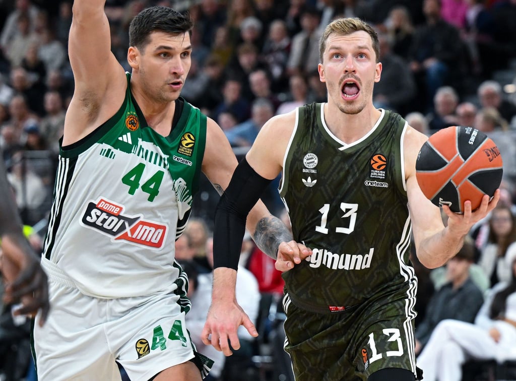 Andreas Obst (r) traf beim Sieg gegen Kaunas acht Dreier.