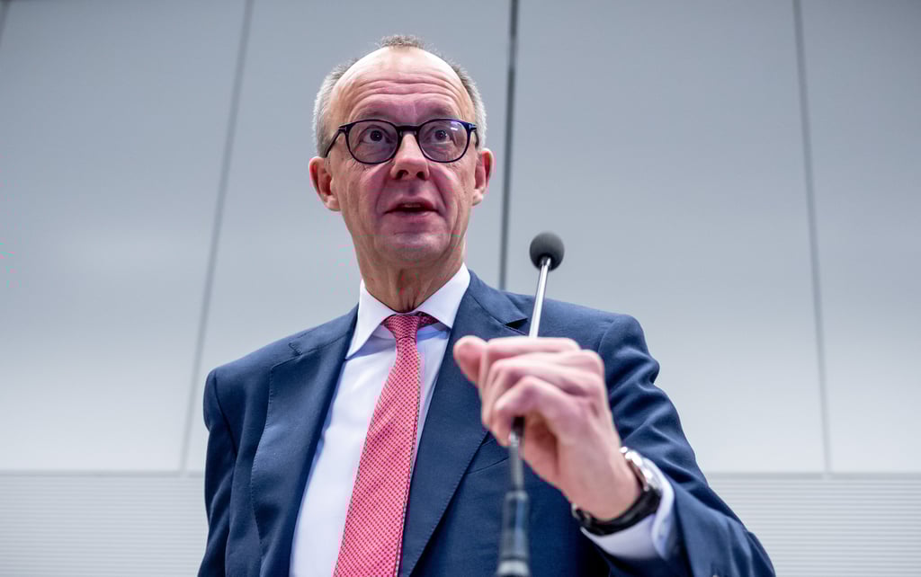 Das Bündnis Solidarisches Magdeburg protestiert heute gegen den Kurs von CDU-Bundeschef Friedrich Merz.