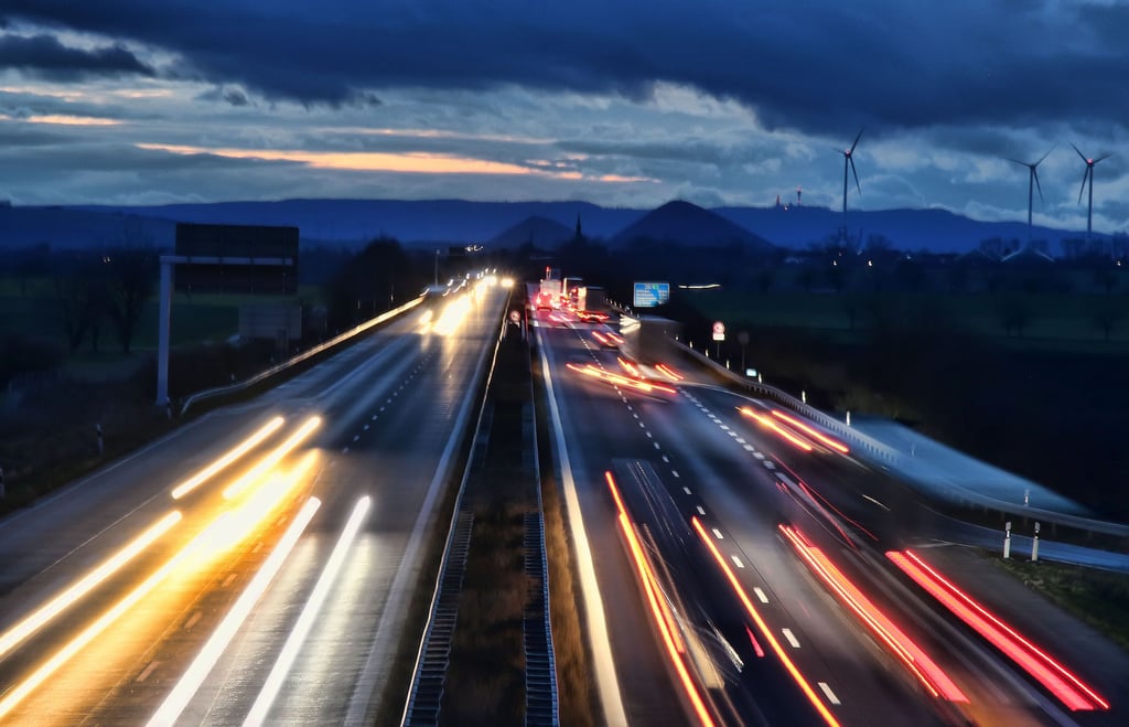 Verkehr auf der Autobahn 38.