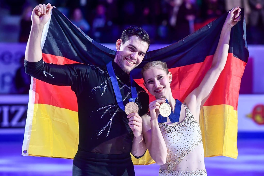 Das Gold von Minerva Hase (r) und Nikita Wolodin im Paarlaufen war bei der Eiskunstlauf-EM in Tallinn der Lichtblick.