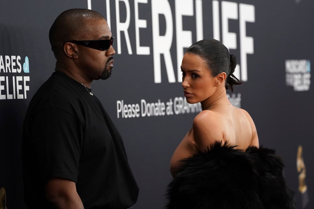 Kanye West und Bianca Censori kommen zur 67. Grammy-Verleihung.