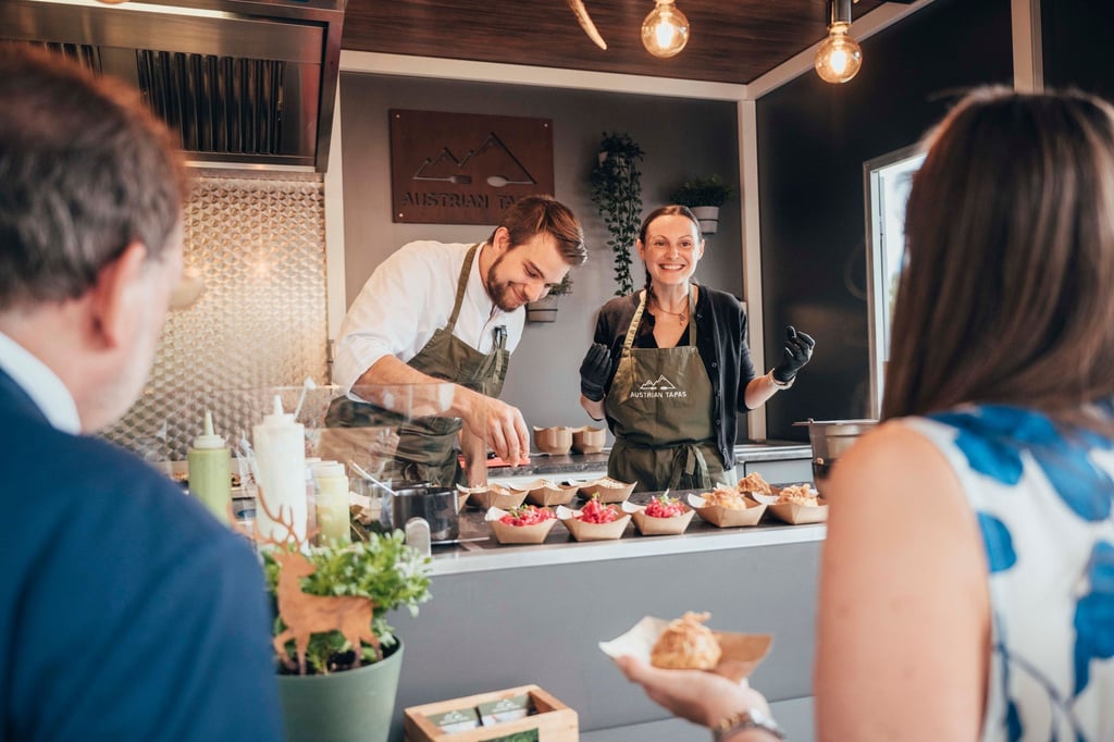 Das Tolle an Tapas? Da sie in kleinen Häppchen daherkommen, kann man viel Unterschiedliches probieren - so auch am Foodtruck von „Austrian Tapas“.