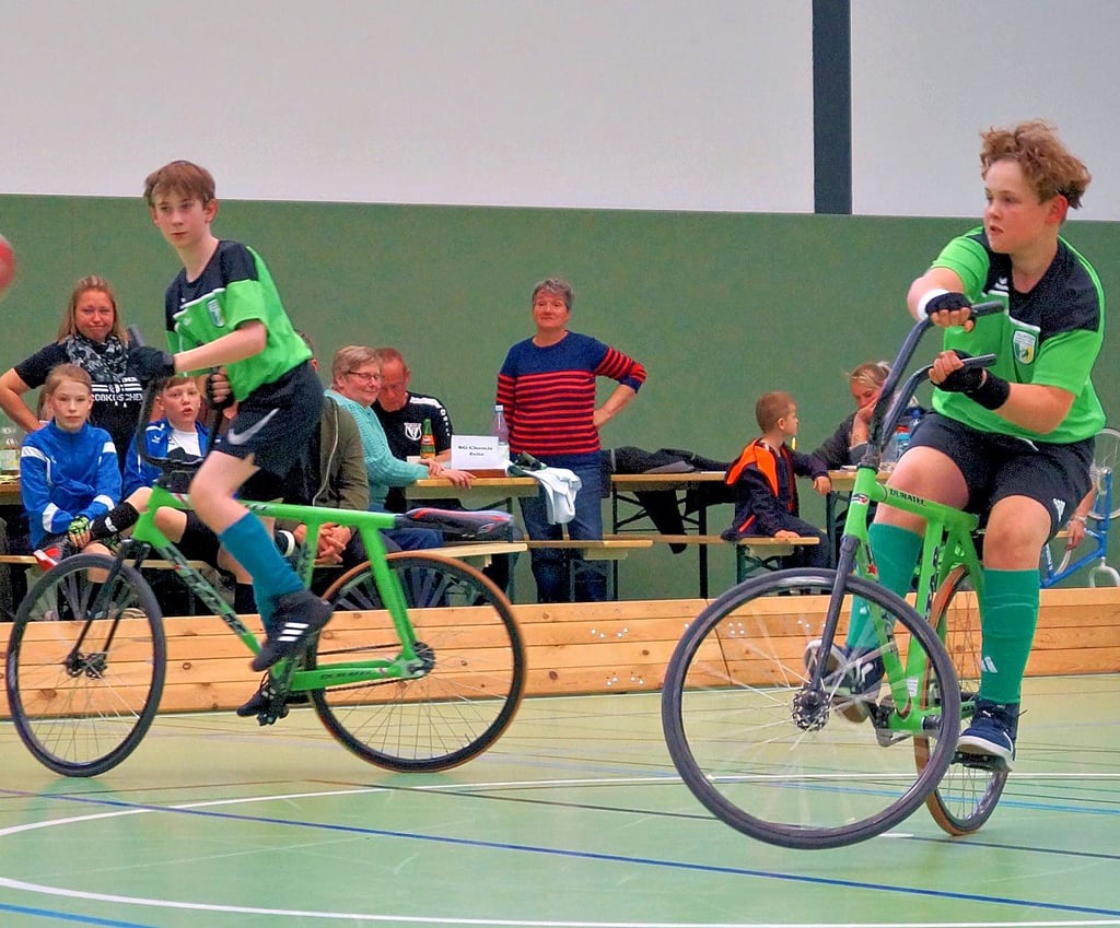 Eine gelungene Premiere legte das Duo Cedric Kern und Lenny Körner vom Tollwitzer Radsportverein hin.