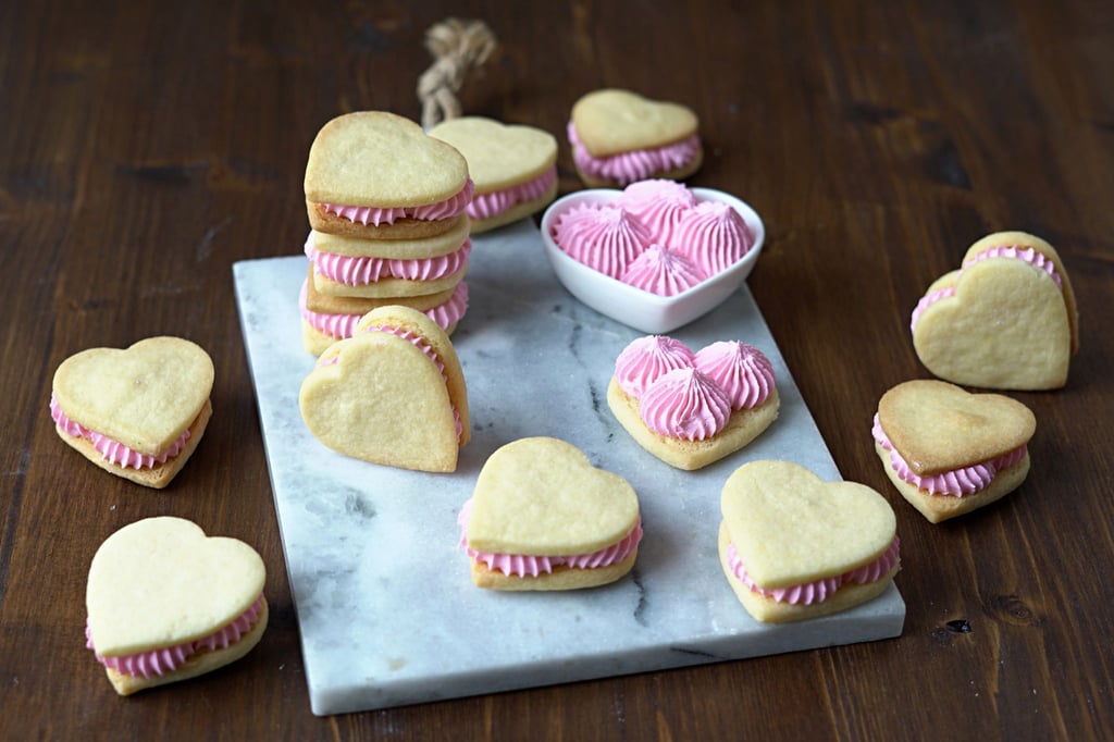 Selbstgebackenes schenken: Valentinstag: Herzkekse mit Minzaroma für ...