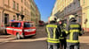 Die Feuerwehr hat die Reideburger Straße abgesperrt.