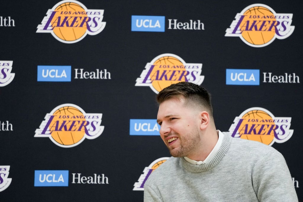 Luka Doncic wird bei seinem neuen Club vorgestellt.