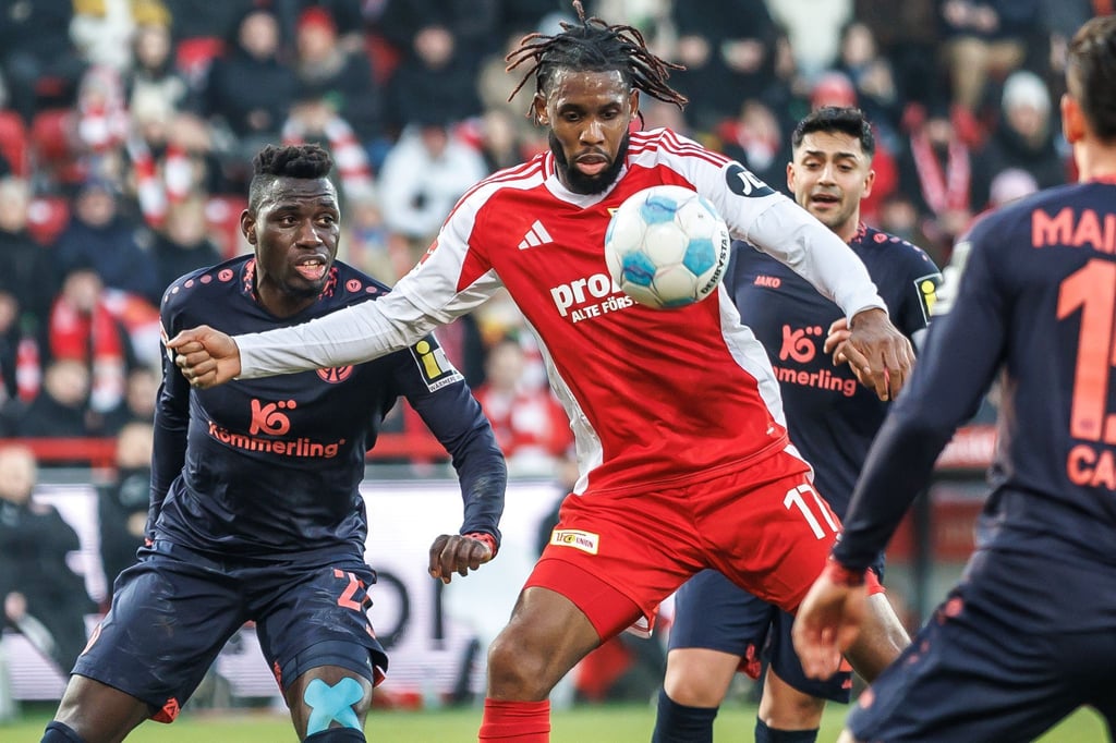 Jordan Siebatcheu (M) wechselt von Union Berlin zu Stade Reims.