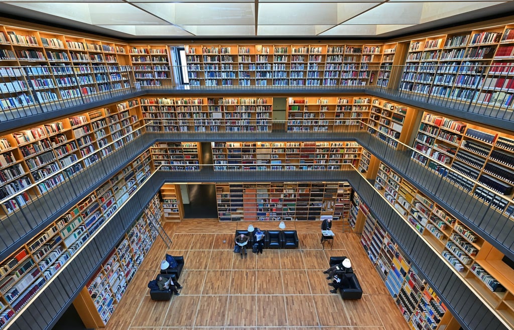 Vor 20 Jahren wurde das Studienzentrum der Herzogin Anna Amalia Bibliothek eröffnet - im vergangenen Jahr wurden die Räume umgestaltet. Die Ergebnisse sollen Besucherinnen und Besucher zugutekommen.